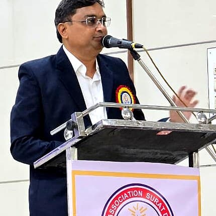 Shri Hemant D. Sayani